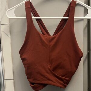 Lululemon Sports Bra Top Cute Crossover details!